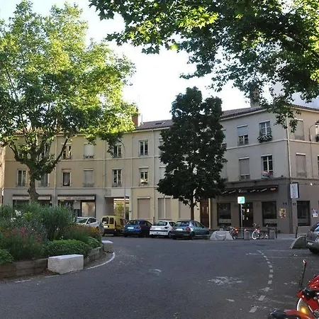 Lägenhet Les De La Place *